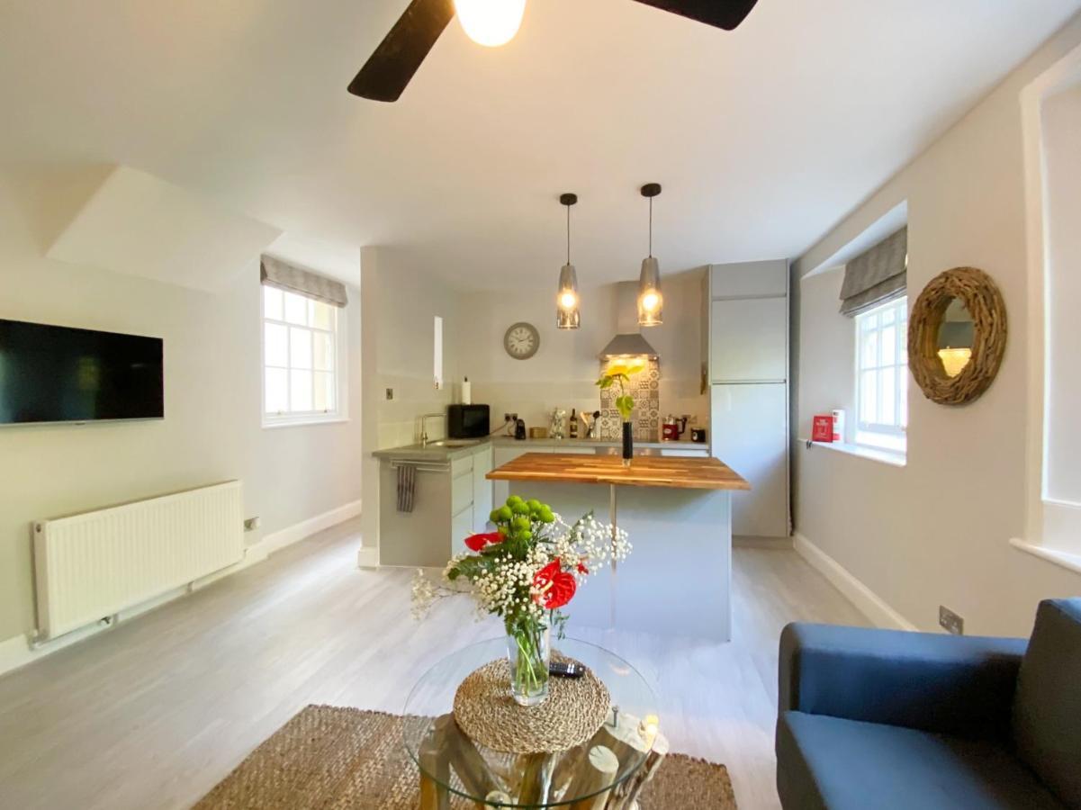Meadfoot Bay Apartment At Hesketh Crescent 托基 外观 照片